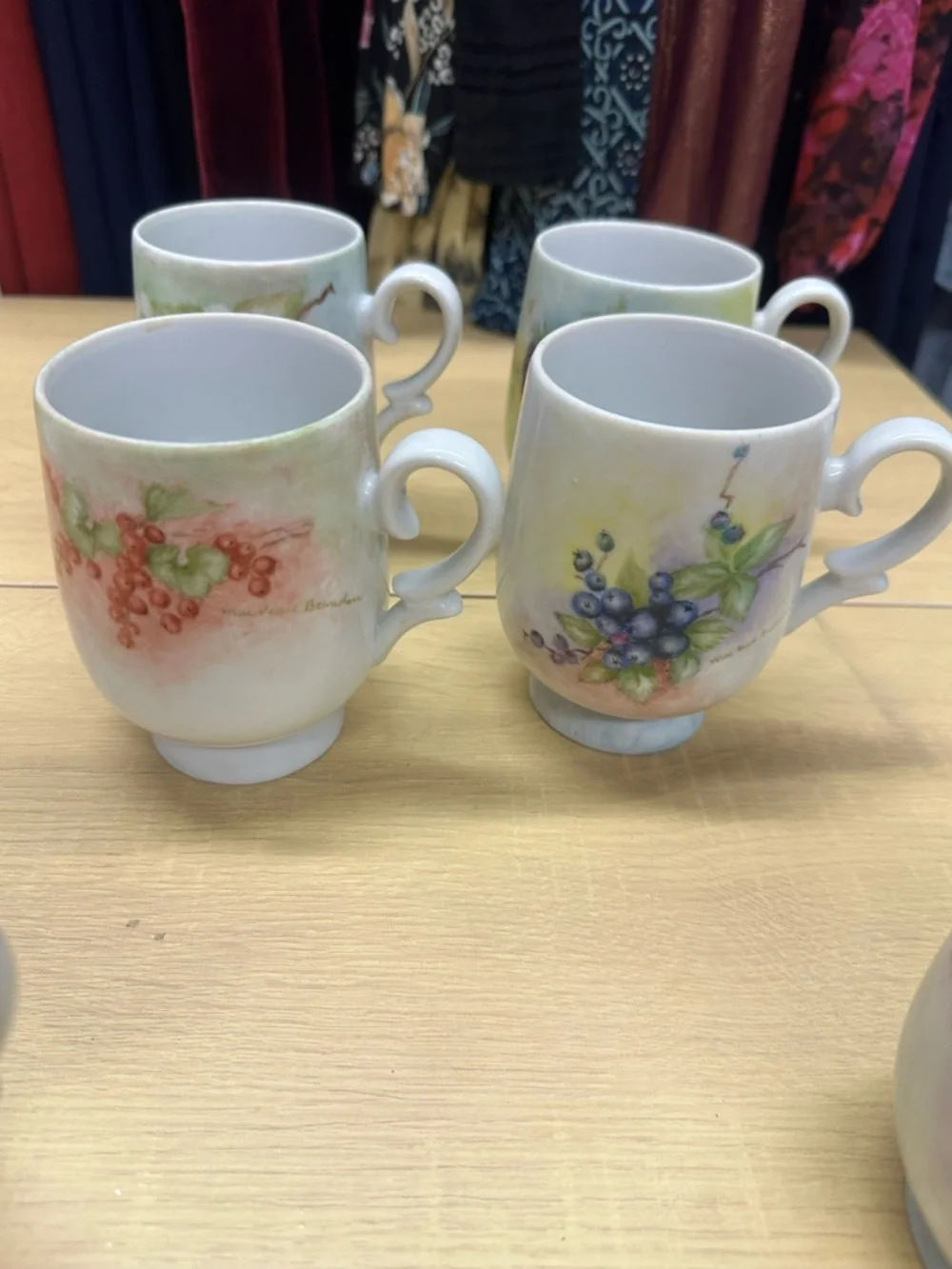 Mae Pearl Brandon Vintage 1979 Set of 6 Coffee Cups